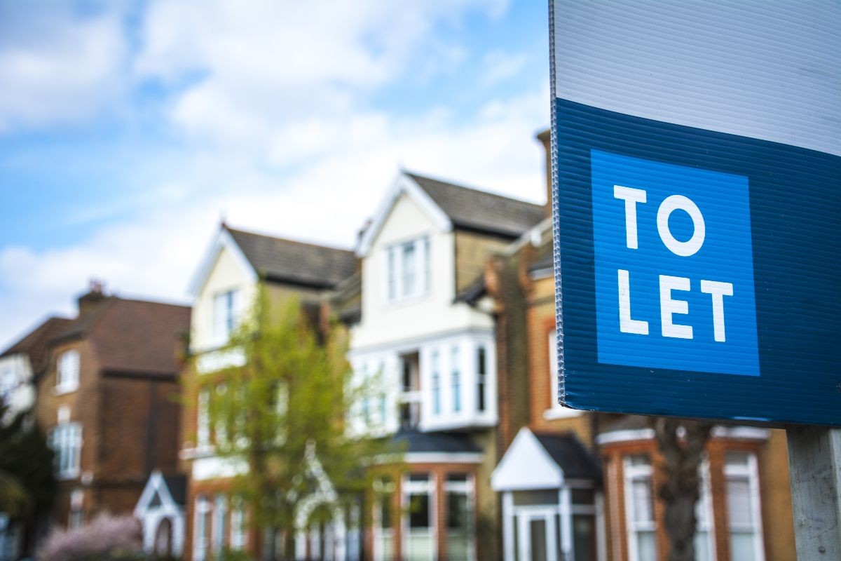 New! – Navigating the Regulatory Landscape of HMO Consents in the UK: Understanding HMO Licensing vs. Planning Permission