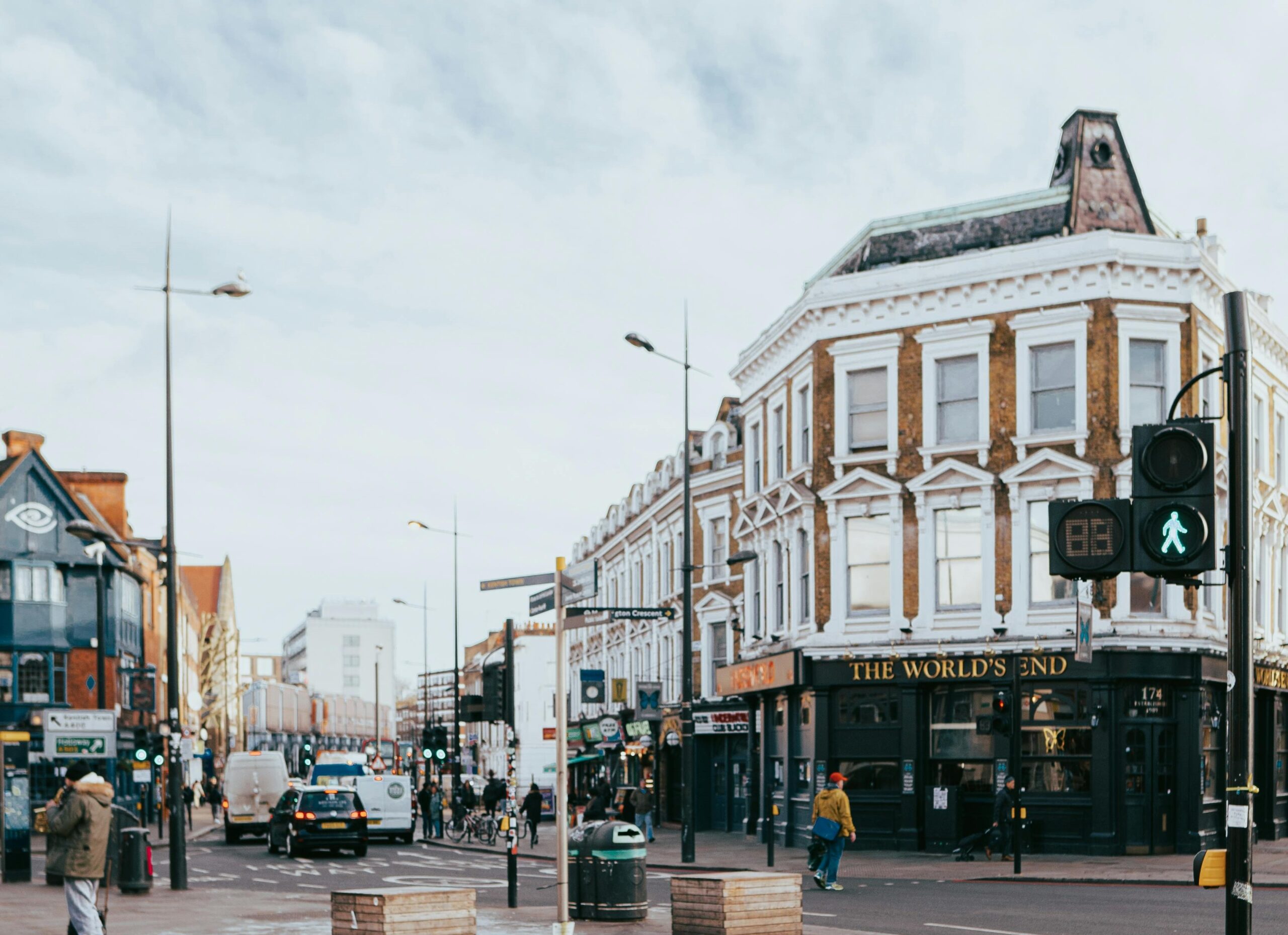 Planning Permission for Nail Salons, Beauty Salons, and Thai Massage Spas: Navigating Use Class E and Local Authority Variations